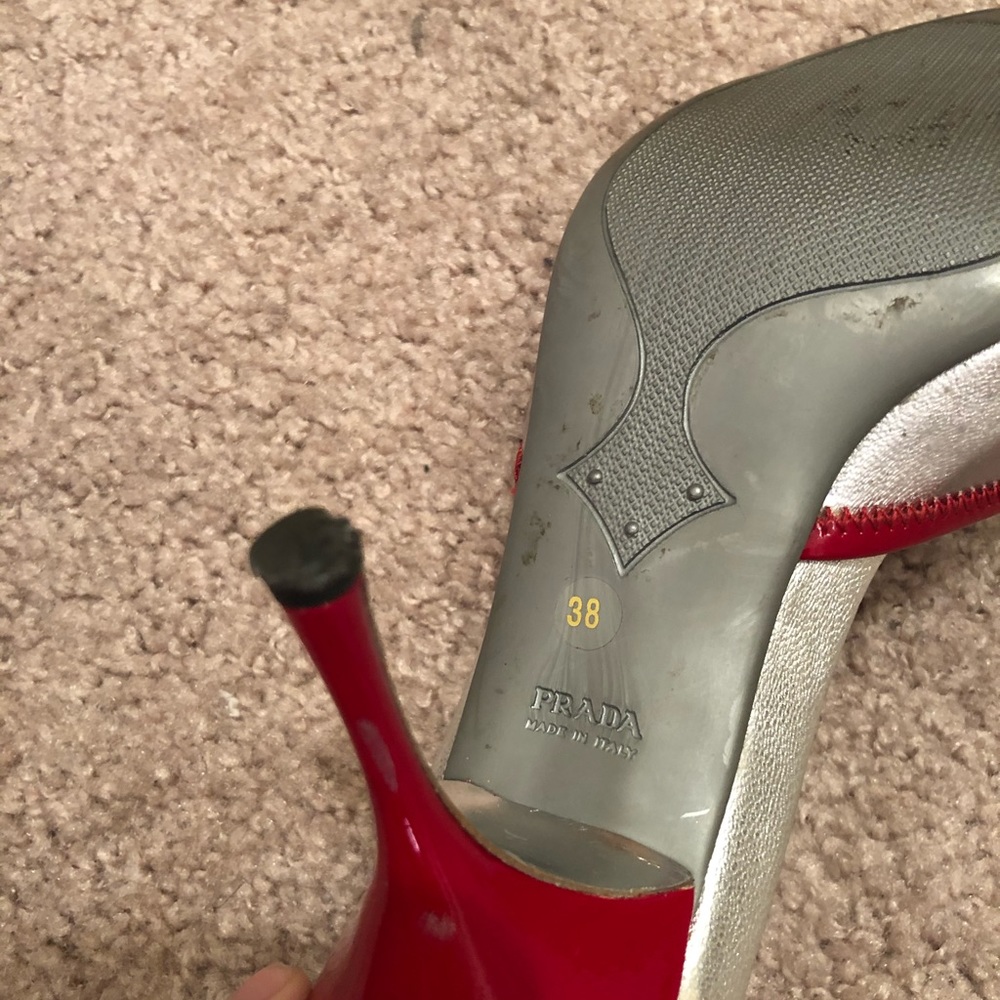 Prada vintage silver and red slip on heels 38 - Picture 3 of 5